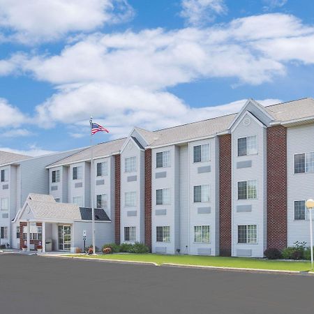 Microtel Inn & Suites By Wyndham Fond Du Lac Zewnętrze zdjęcie