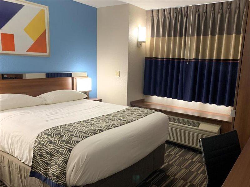 Microtel Inn & Suites By Wyndham Fond Du Lac Zewnętrze zdjęcie