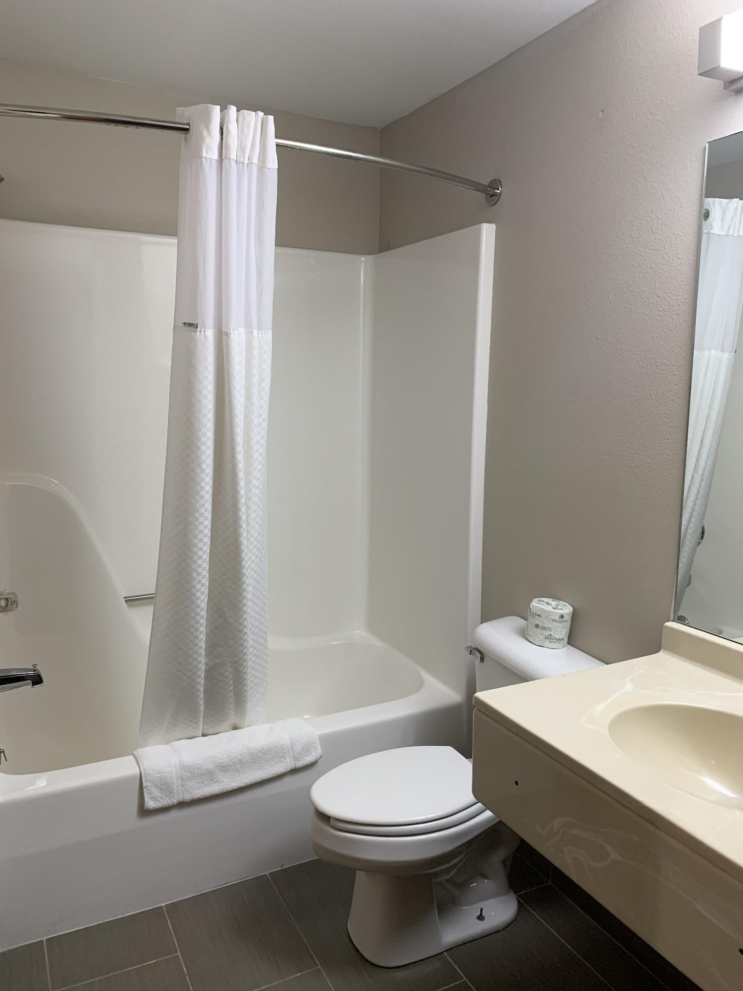 Microtel Inn & Suites By Wyndham Fond Du Lac Zewnętrze zdjęcie