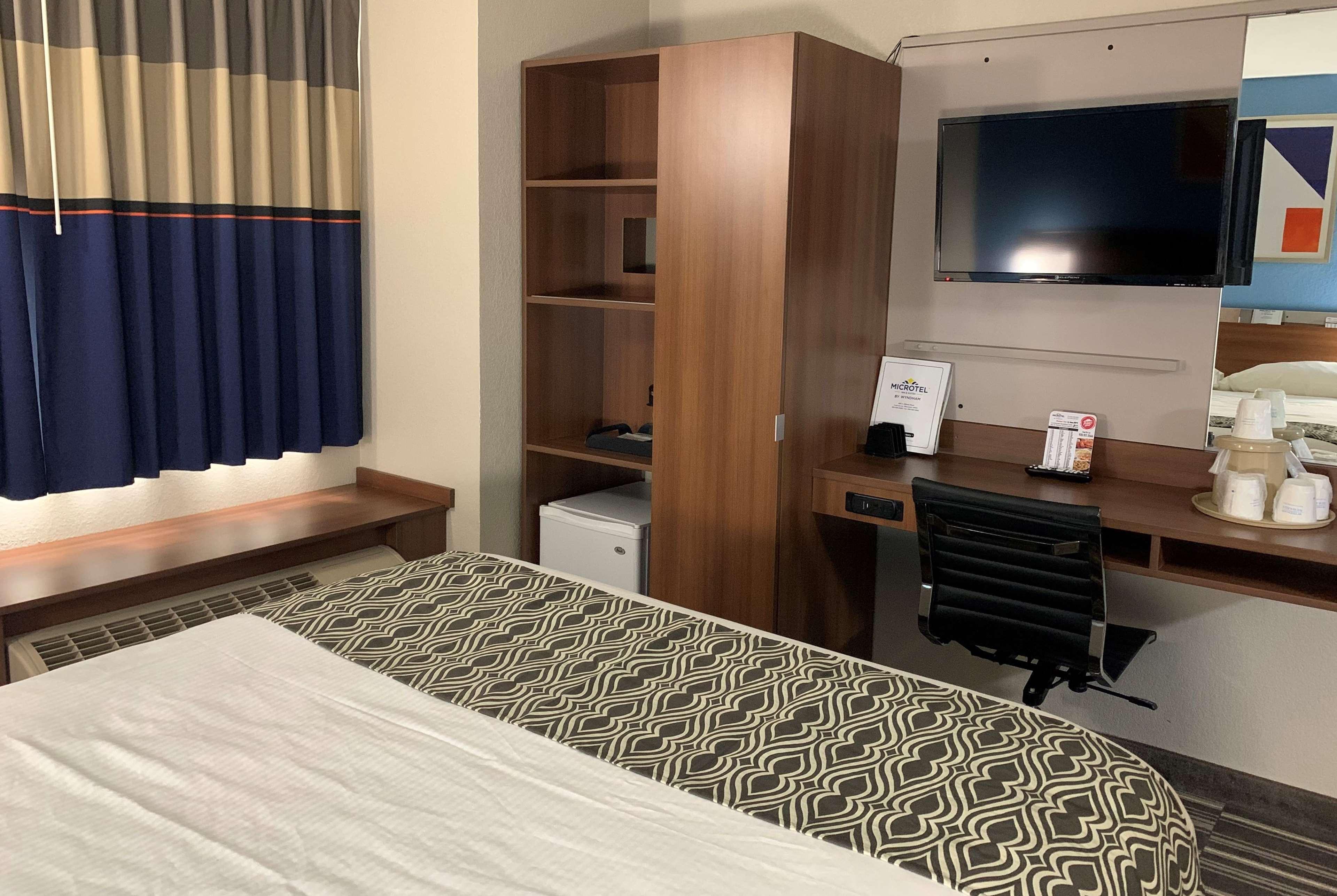 Microtel Inn & Suites By Wyndham Fond Du Lac Zewnętrze zdjęcie