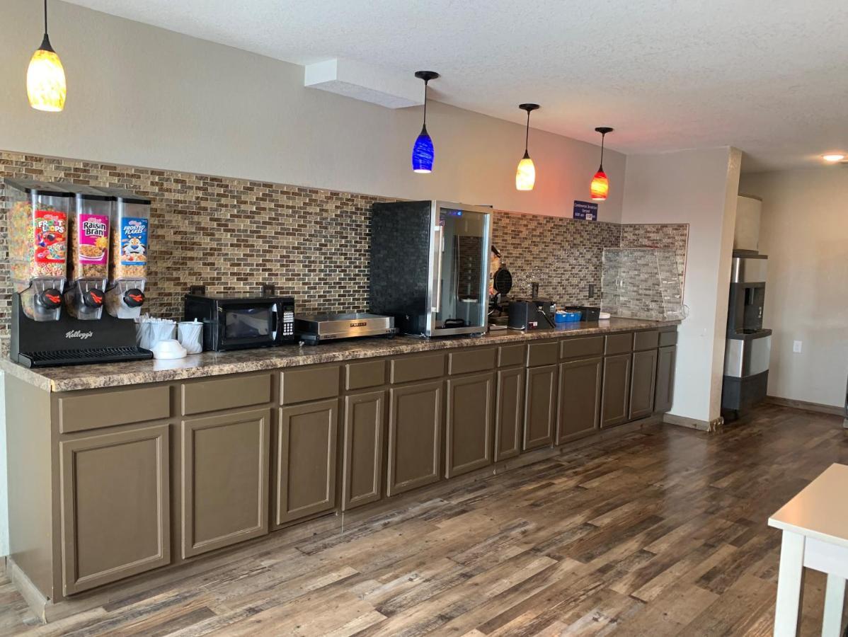 Microtel Inn & Suites By Wyndham Fond Du Lac Zewnętrze zdjęcie